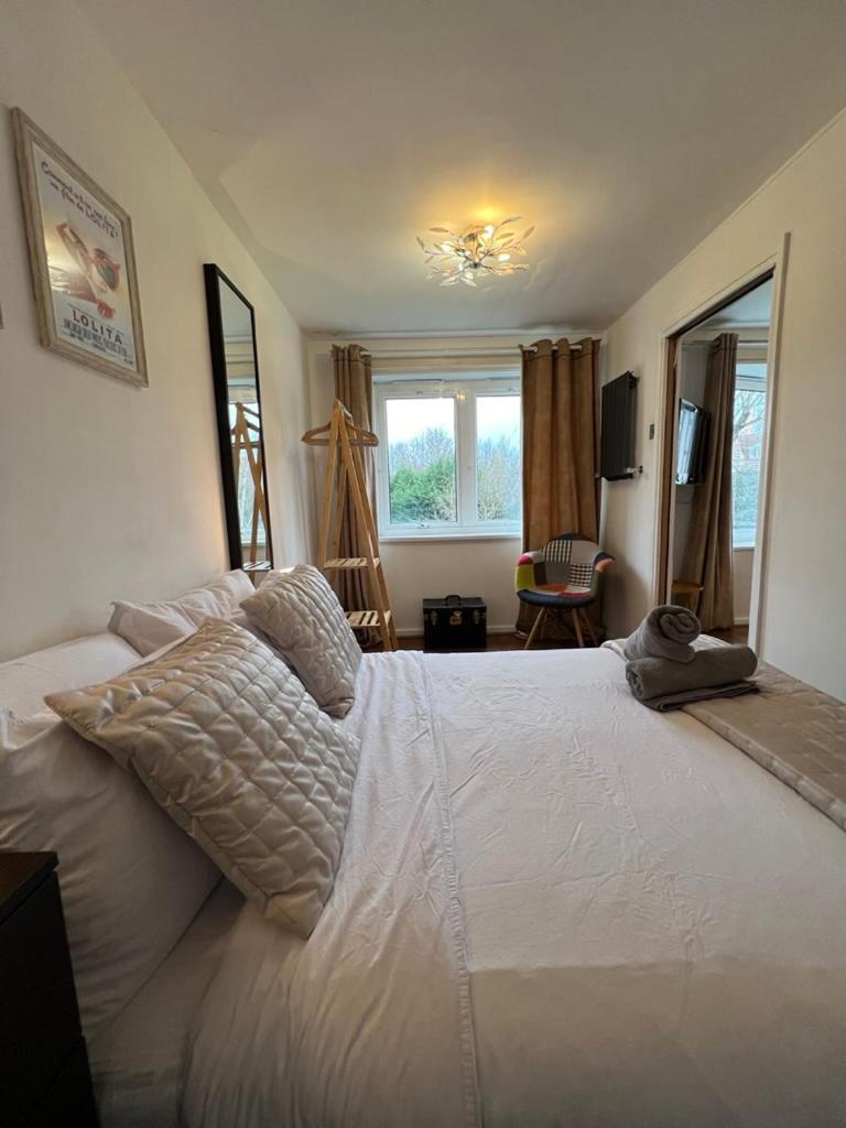 Apartament Great 2 Bedrooms 15 Mins From The Centre