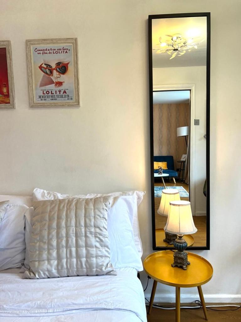 Great 2 Bedrooms 15 Mins From The Centre Apartament *