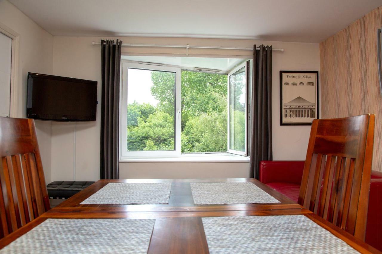 Great 2 Bedrooms 15 Mins From The Centre Apartament Londra